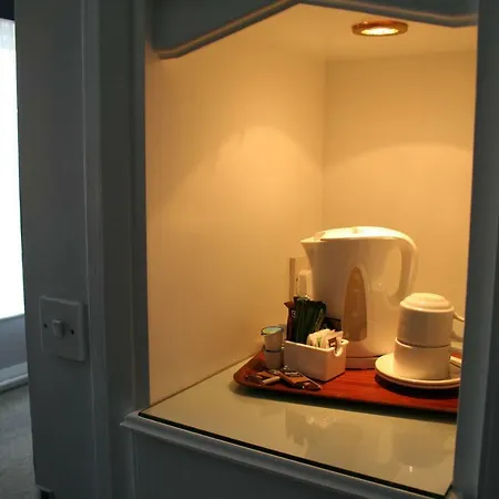 Bed & Breakfast The Bay 2*